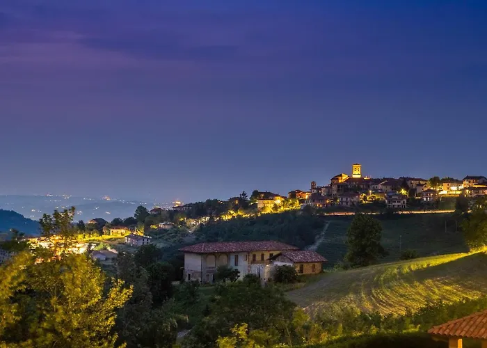 Villa Tramonto Albese 4, Emma *