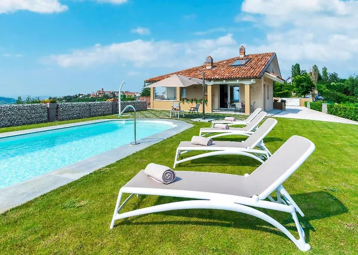 Tramonto Albese 4, Emma Villa